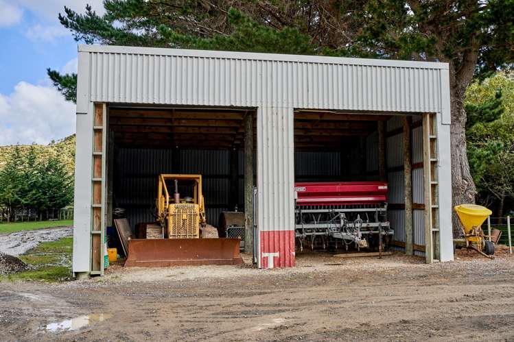 1296 Coast Road Wainuiomata Coast_24