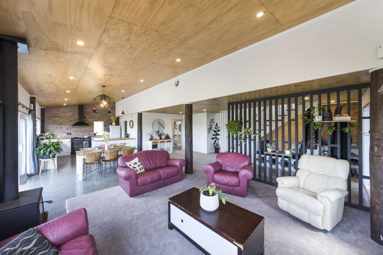 34 Highland View Drive Tokomaru_17