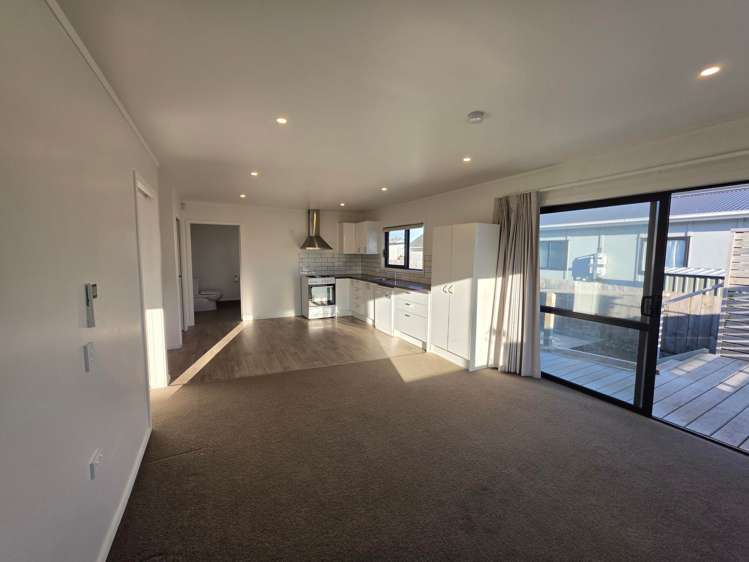  B/27 Hinemoa Street Levin_6