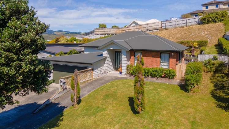 42 Tongariro Drive Aotea_21