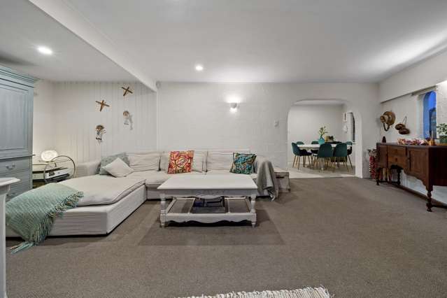 2/1A Mary Place Favona_2