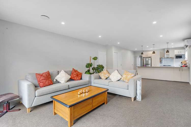 48 Karearea Avenue Porirua_2