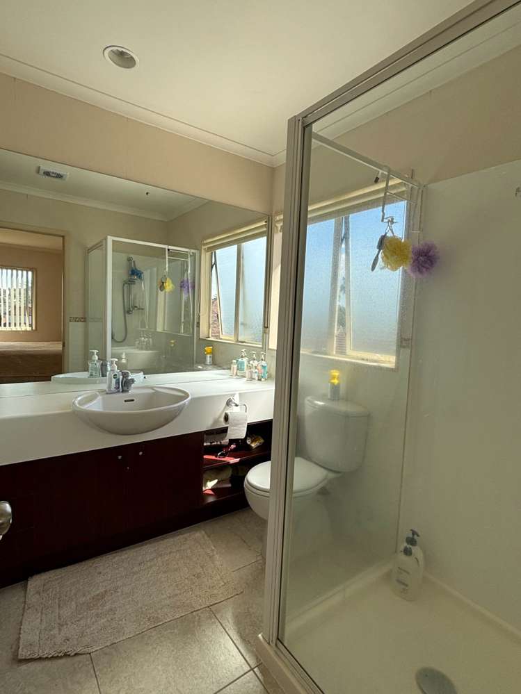 19 William Woods Court Flat Bush_9