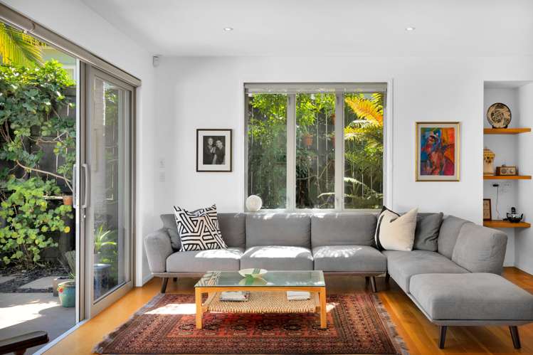 6 Lister Street Point Chevalier_10