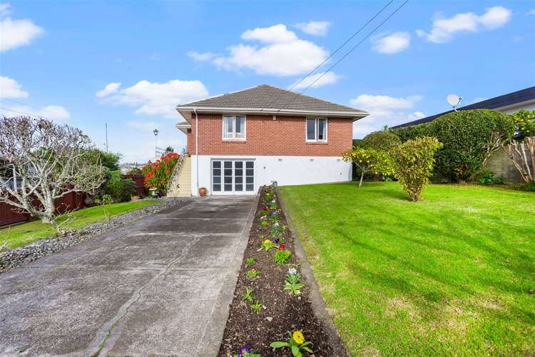 53 Uxbridge Road Mellons Bay_27