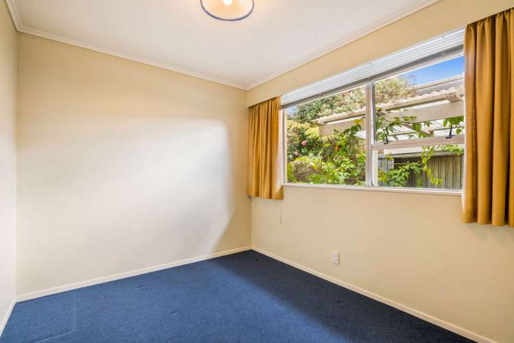 1 Monterey Place Totara Park_14