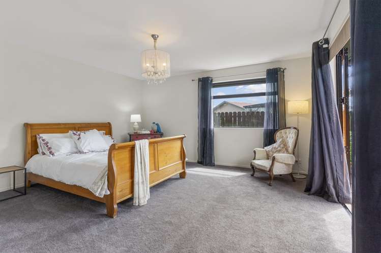 2/10 Etherton Drive Weymouth_17