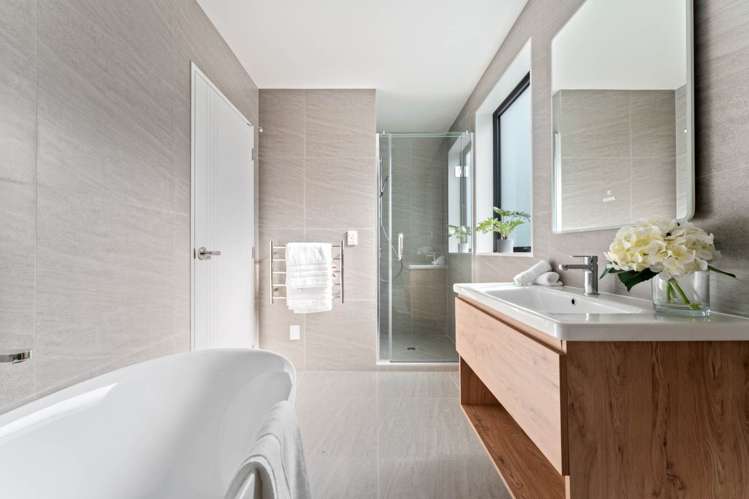 21 Bronzewater Drive Silverdale_16