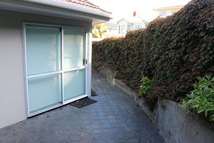 87 Grant Road Thorndon_4