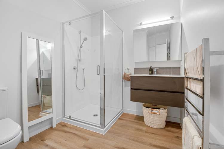 6/1 Genevieve Lane Hobsonville_13