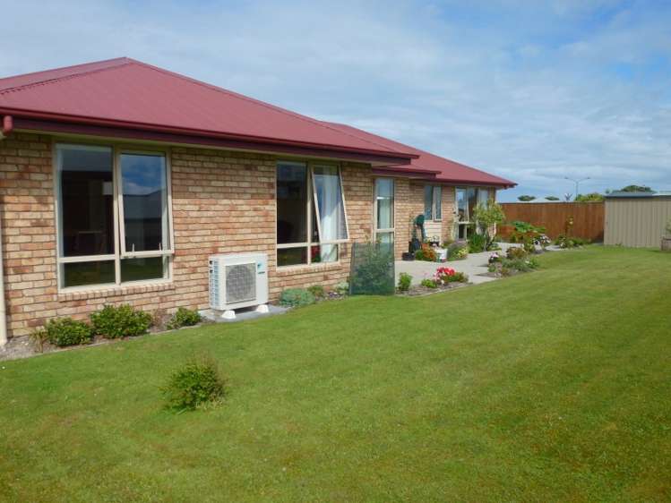 140 Coulson Road Paroa_15