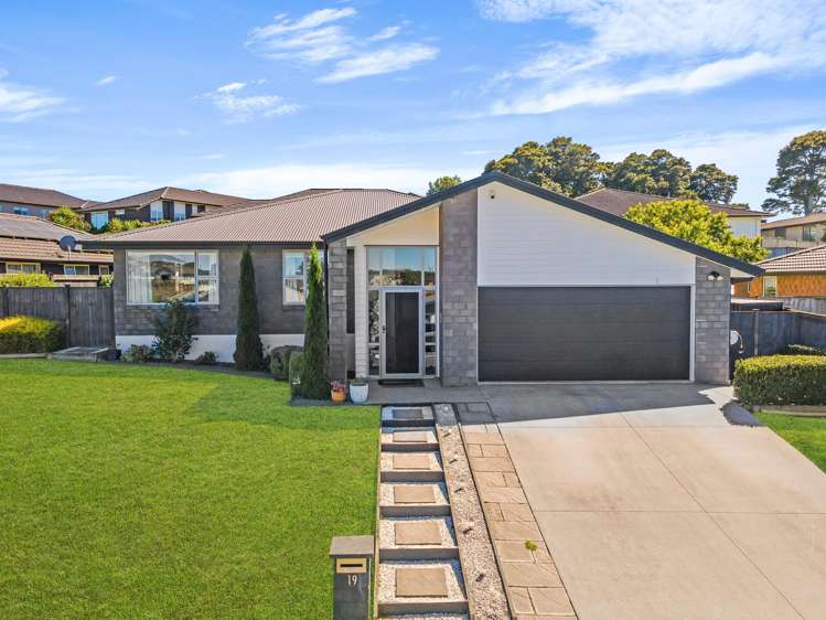 19 RAITHBURN TERRACE_0