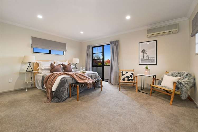 2 Keswick Crescent Huntington_16