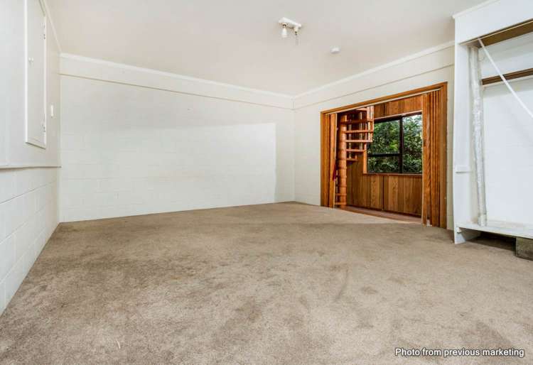 2/1 Claude Brookes Drive Henderson_16