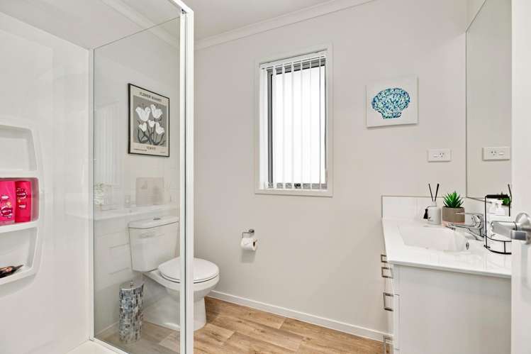 7 Lance Way in the Dunes Lifestyle Village Papamoa_13