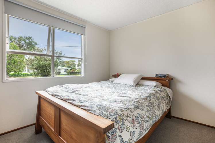 24 Muir Avenue Mangere Bridge_11