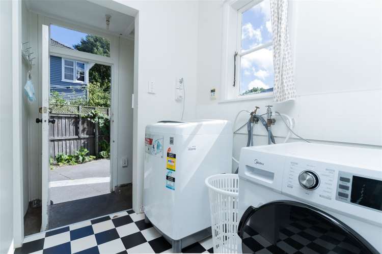 9 Lyall Place Bryndwr_9