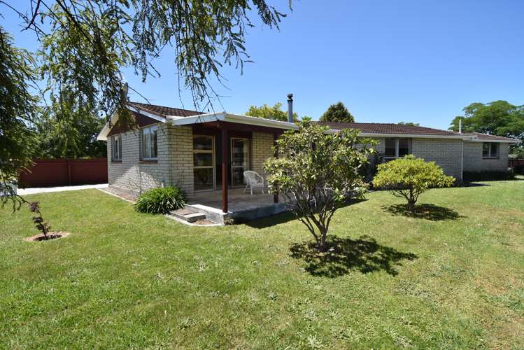 1 Deller Drive Carterton_15