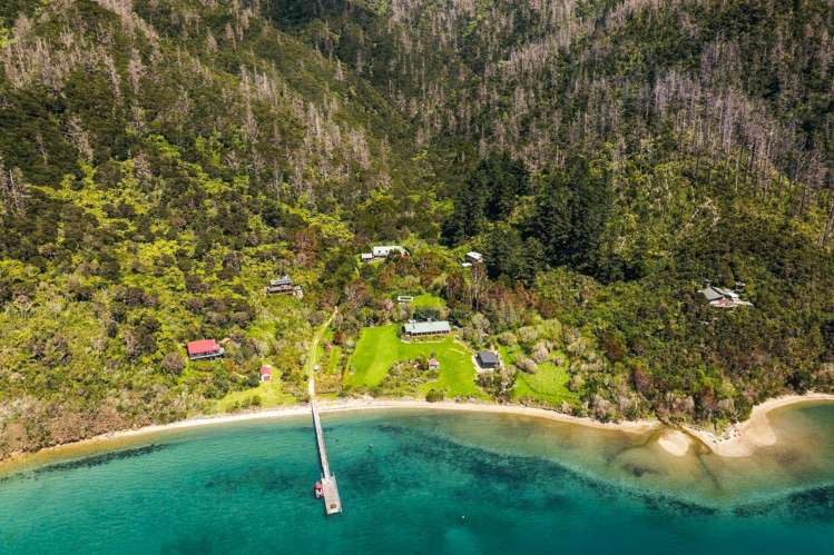 240 Maraetai Bay Marlborough Sounds_18