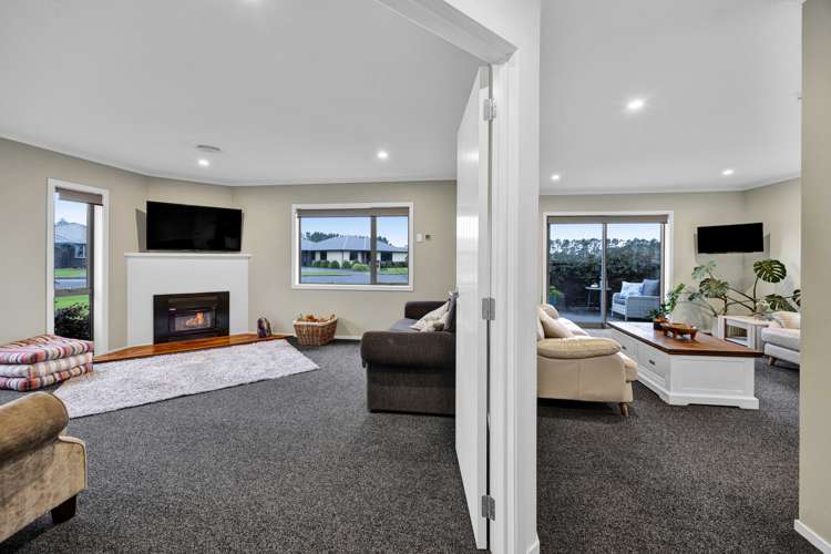 7 Mercade Close Stratford_1