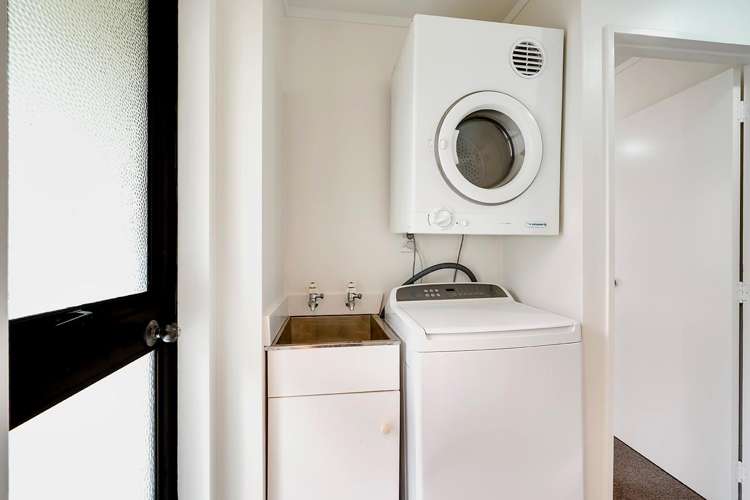 21A Naylor Street Hamilton East_15