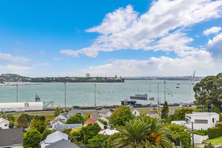 99 Queen Street Northcote Point_21