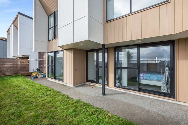 36 Red Beech Avenue Woodridge_18