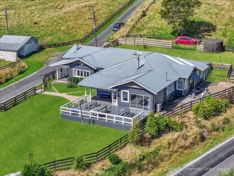 2 School Road Tiniroto_19