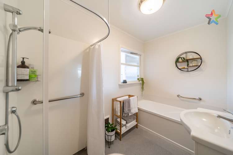 33 Russell Road Wainuiomata_8