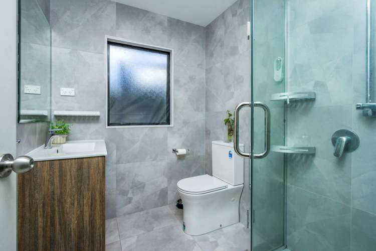 4 Branston Avenue Browns Bay_12