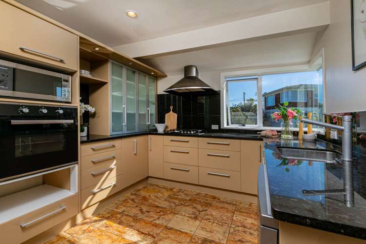 2/28 East Coast Road Milford_9