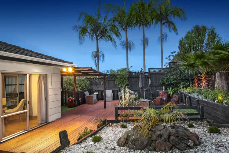 6 Lemnos Place Titirangi_16