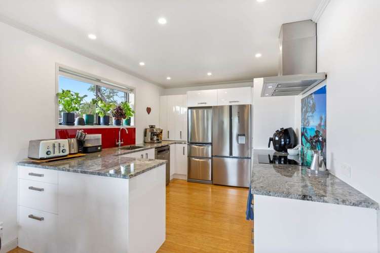 8 Anich Road Massey_4