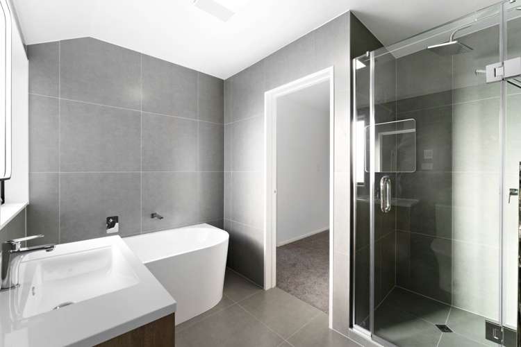 10 Aquamarine Avenue Wainui_18