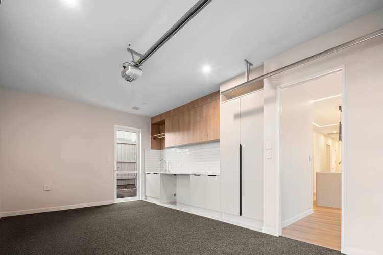 7 Henl Lane Wainui_19