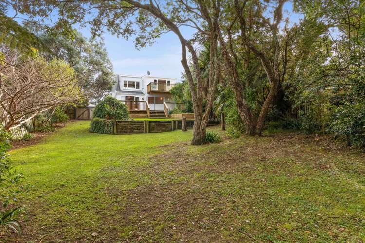 94 Kauri Point Road Laingholm_14