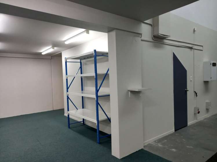 9c Airborne Road Albany_6