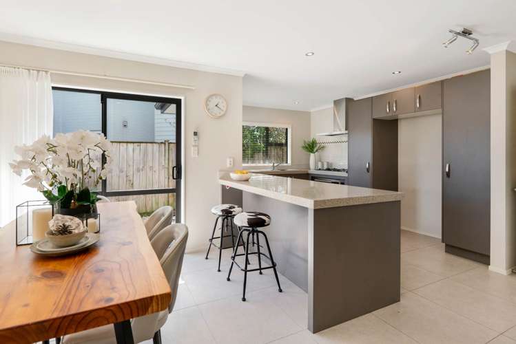 28 Riviera Drive Flat Bush_8