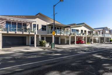 563 Marine Parade_1