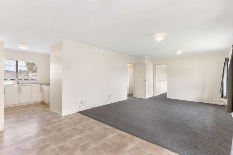 2/42 Wai Iti Place Clendon Park_6