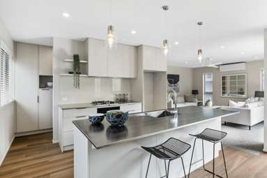 6 Roberts Avenue_2