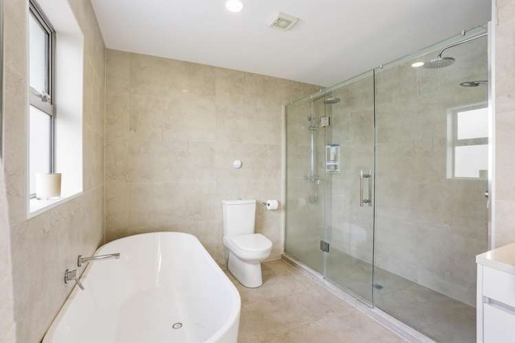 6 Tuatini Place Long Bay_20