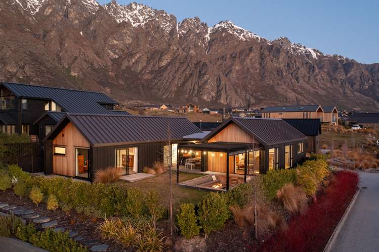 2 Wanderer Lane Jacks Point_5