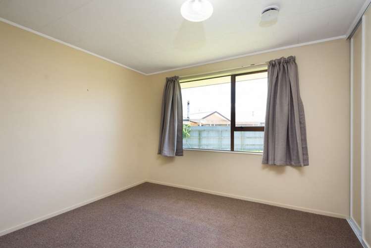 4 Saul Lane Springlands_8