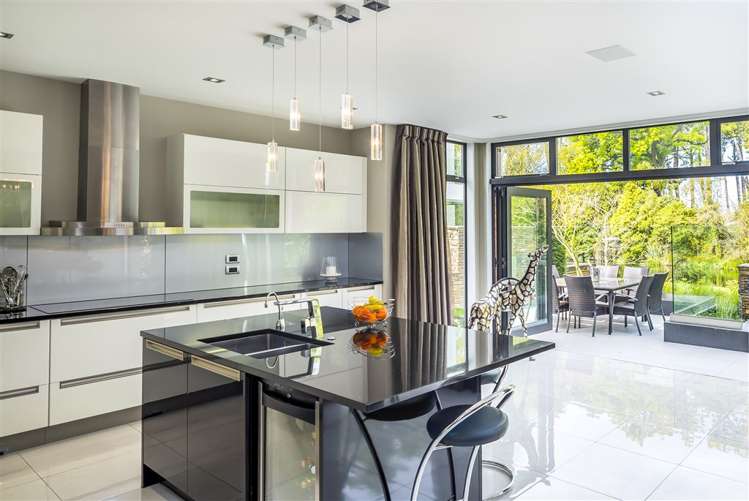 4 Millbank Lane Merivale_21