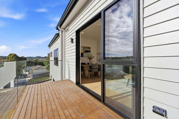 Lots1-3/12 Totaravale Drive Totara Vale_14