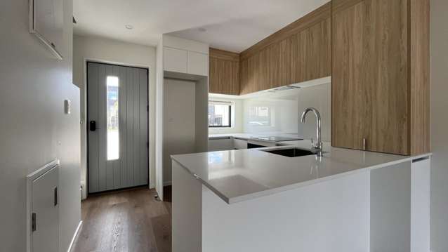 6/476 West Coast Road 1665_1