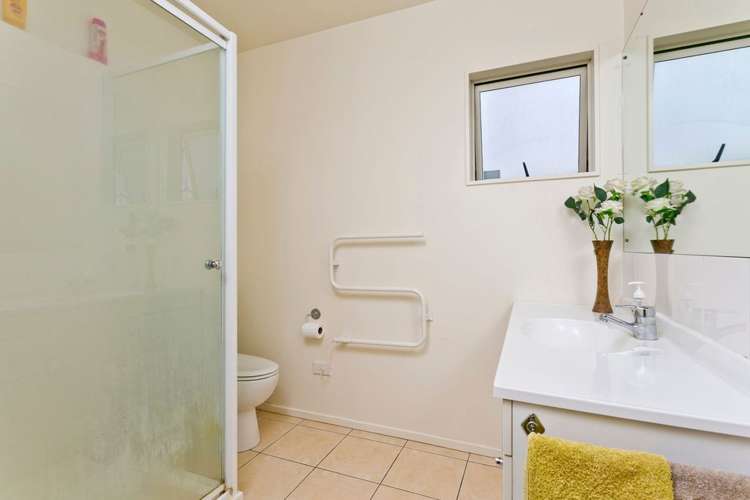 2/64 Seaview Road Glenfield_12