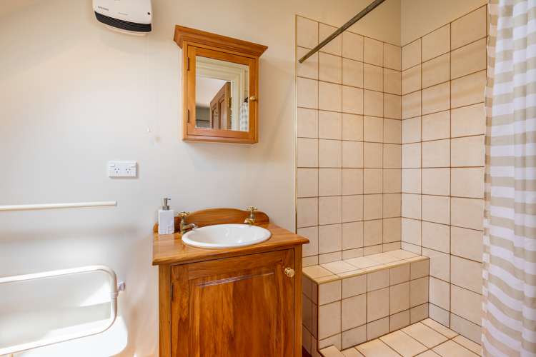 4 Pepper Tree Way The Wood_8