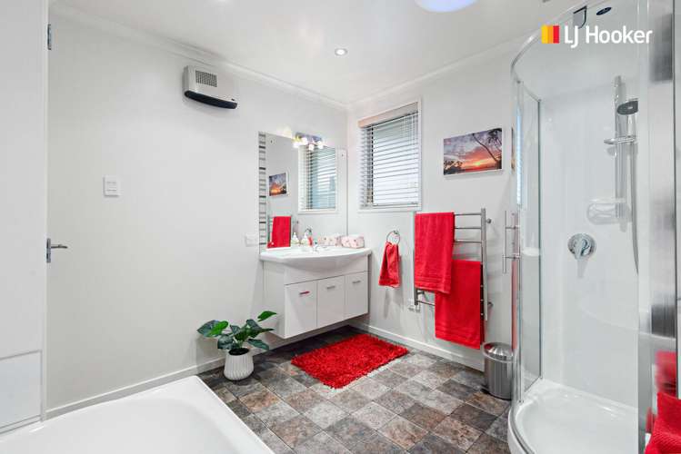 24 William James Close Mosgiel_15